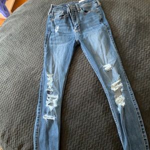 Hollister jeans